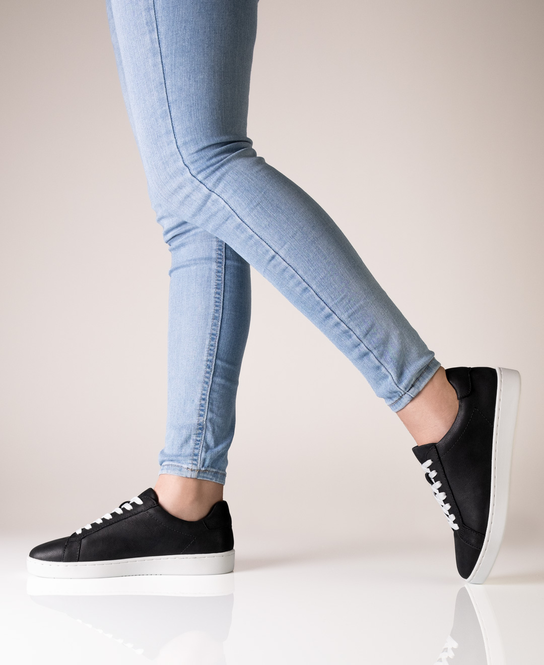 Anna Kern 7010 Sneaker - Image 3